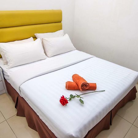 Rose Cottage Hotel Taman Impian Senai Johor Bahru Exterior photo