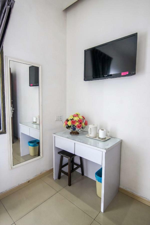 Rose Cottage Hotel Taman Impian Senai Johor Bahru Exterior photo
